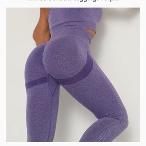 Booty Contour Scrunch Leggings